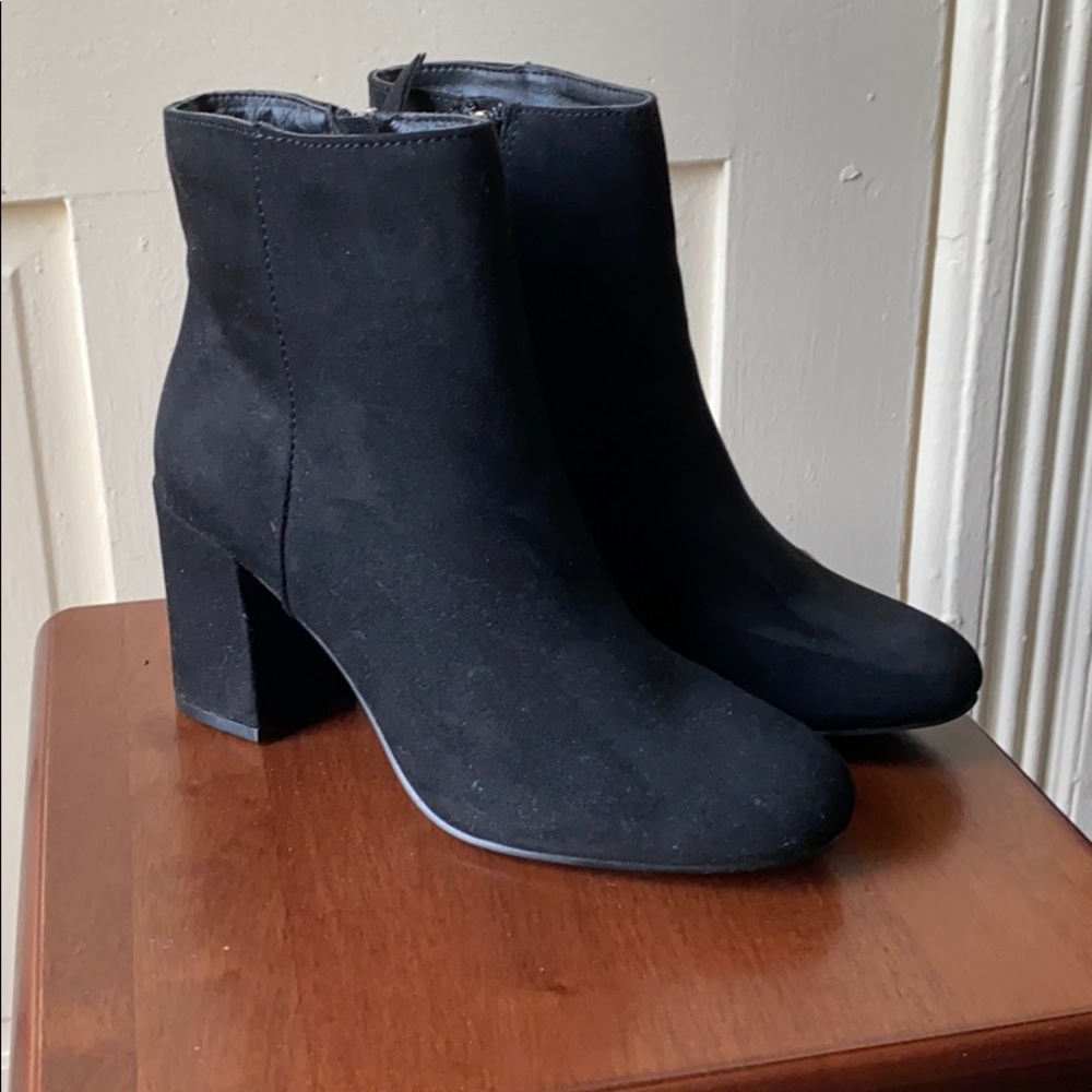 Heeled ankle booties